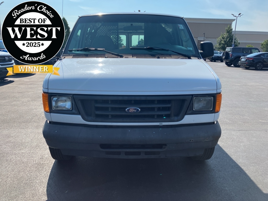 2005 Ford Econoline Van Commercial