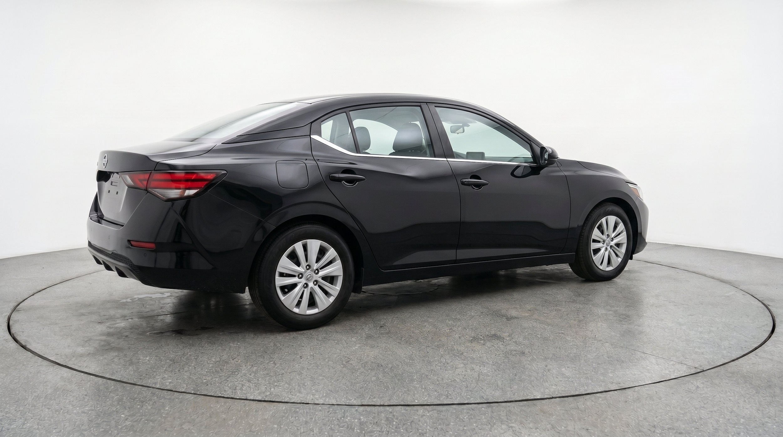 Thumbnail: 2025 Nissan Sentra - 9