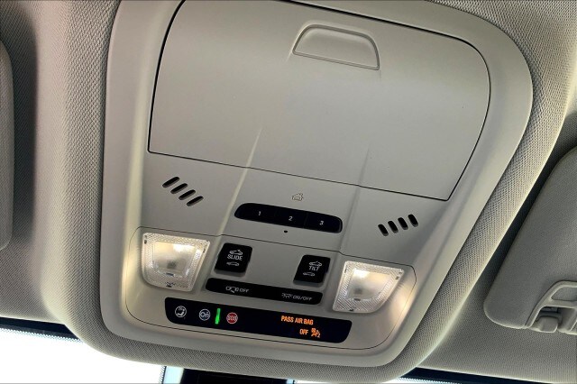 2023 GMC Acadia Denali - Photo 18