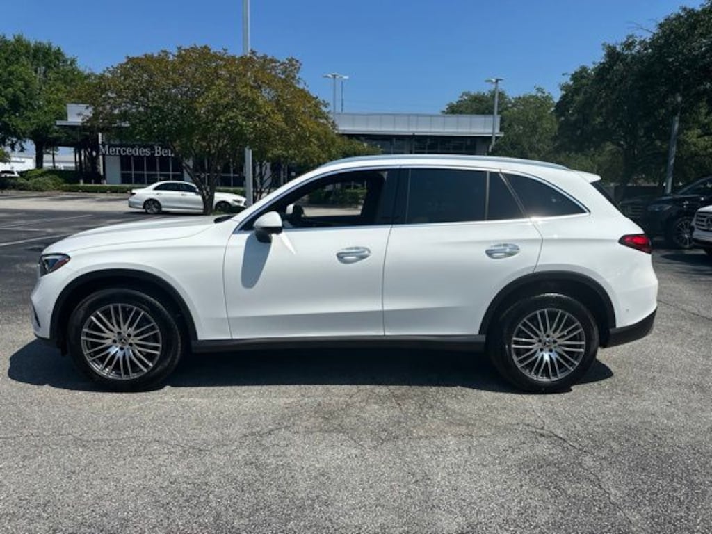 New 2027 Mercedes-Benz GLC 300 SUV