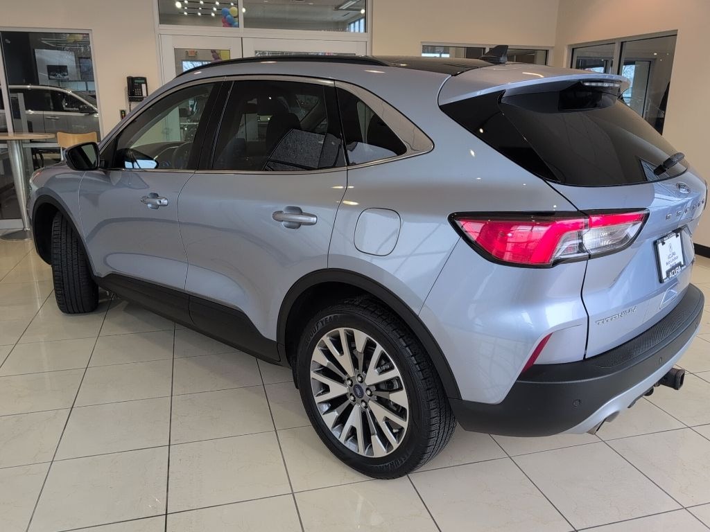 Used 2022 Ford Escape Titanium SUV