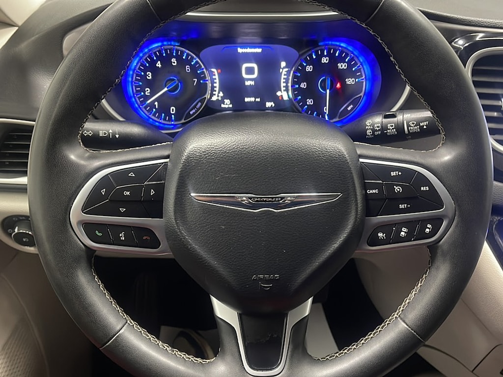 Used 2024 Chrysler Pacifica Touring L