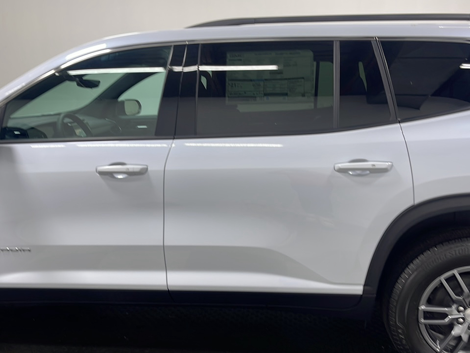 2026 GMC Acadia Elevation - Photo 13