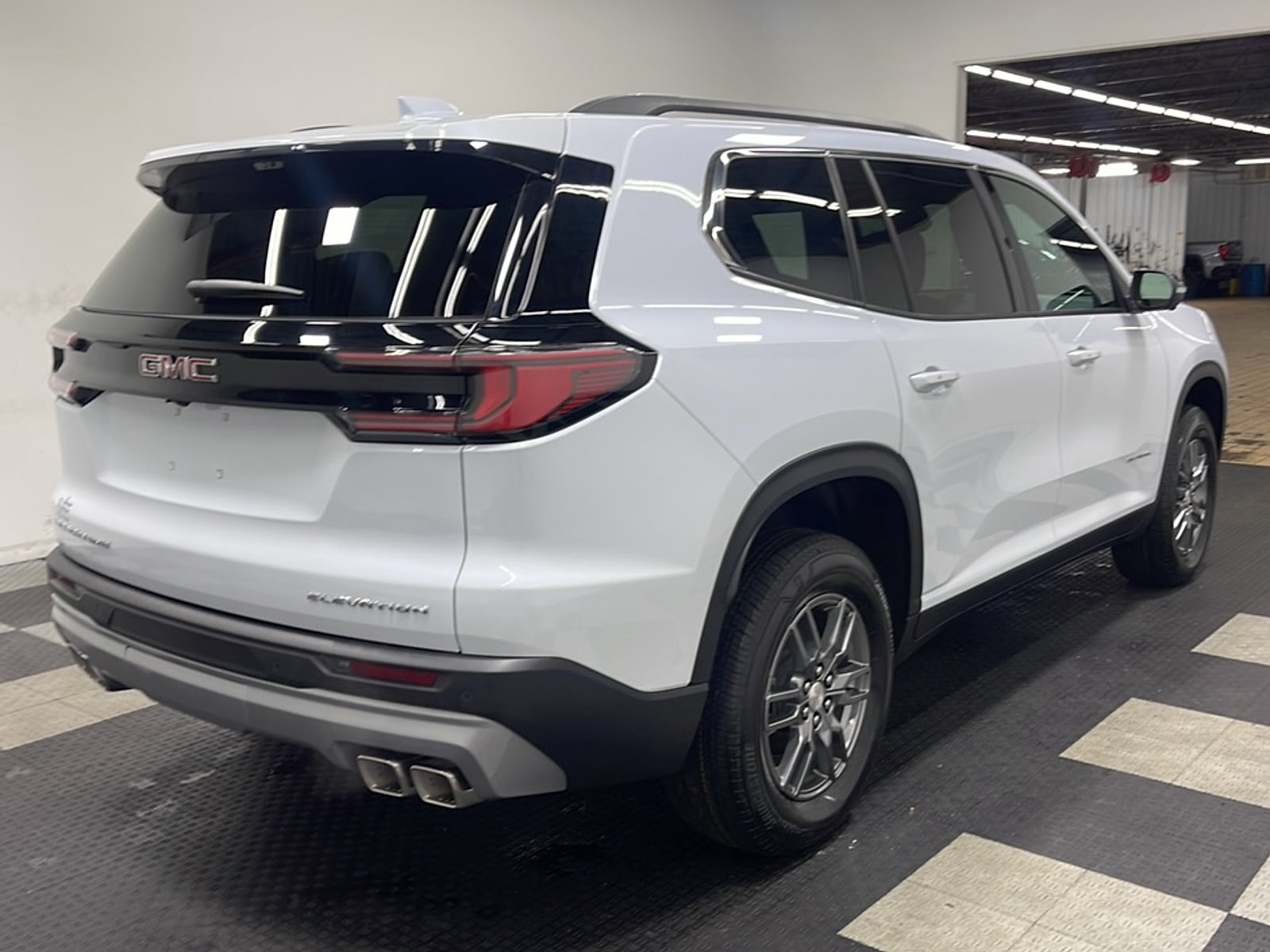 2026 GMC Acadia Elevation - Photo 18