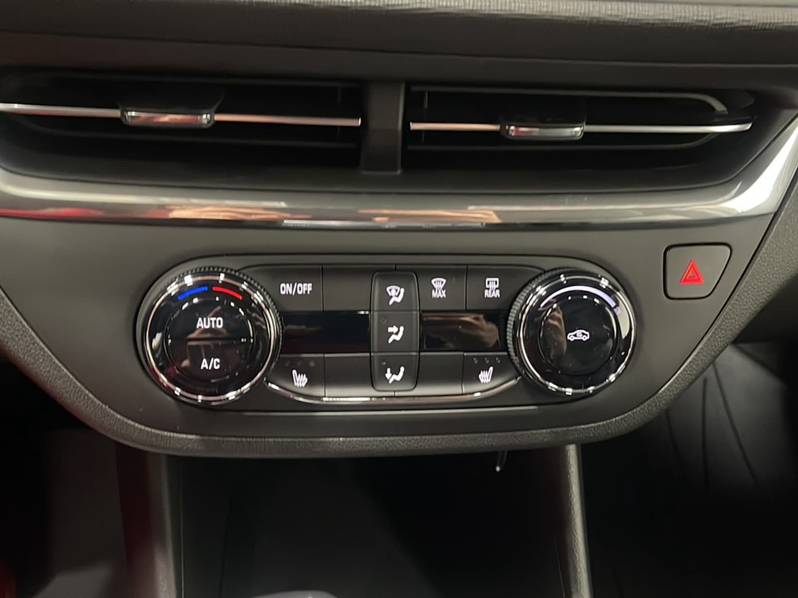2026 Buick Envista Preferred - Photo 10