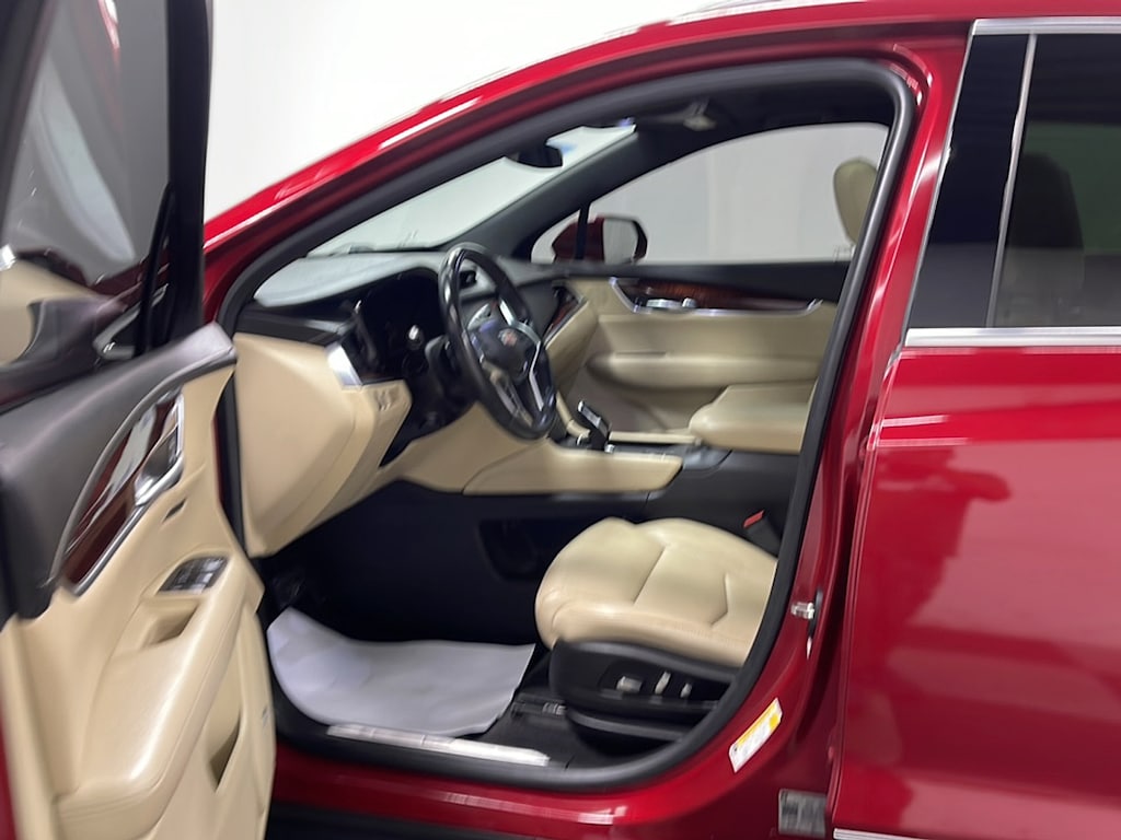 Used 2019 CADILLAC XT5 Premium Luxury FWD SUV