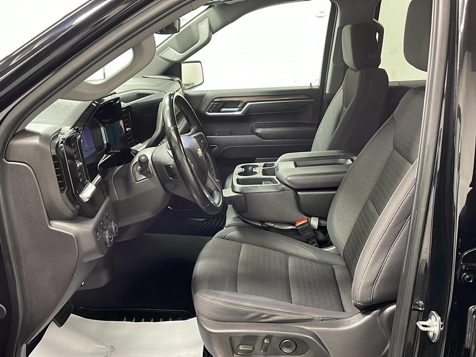 Used 2025 Chevrolet Silverado 1500 LT Truck