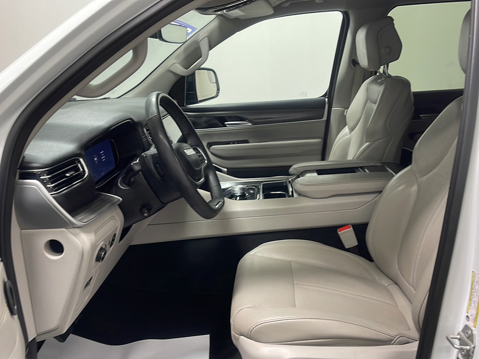 Used 2024 Jeep Wagoneer Series II
