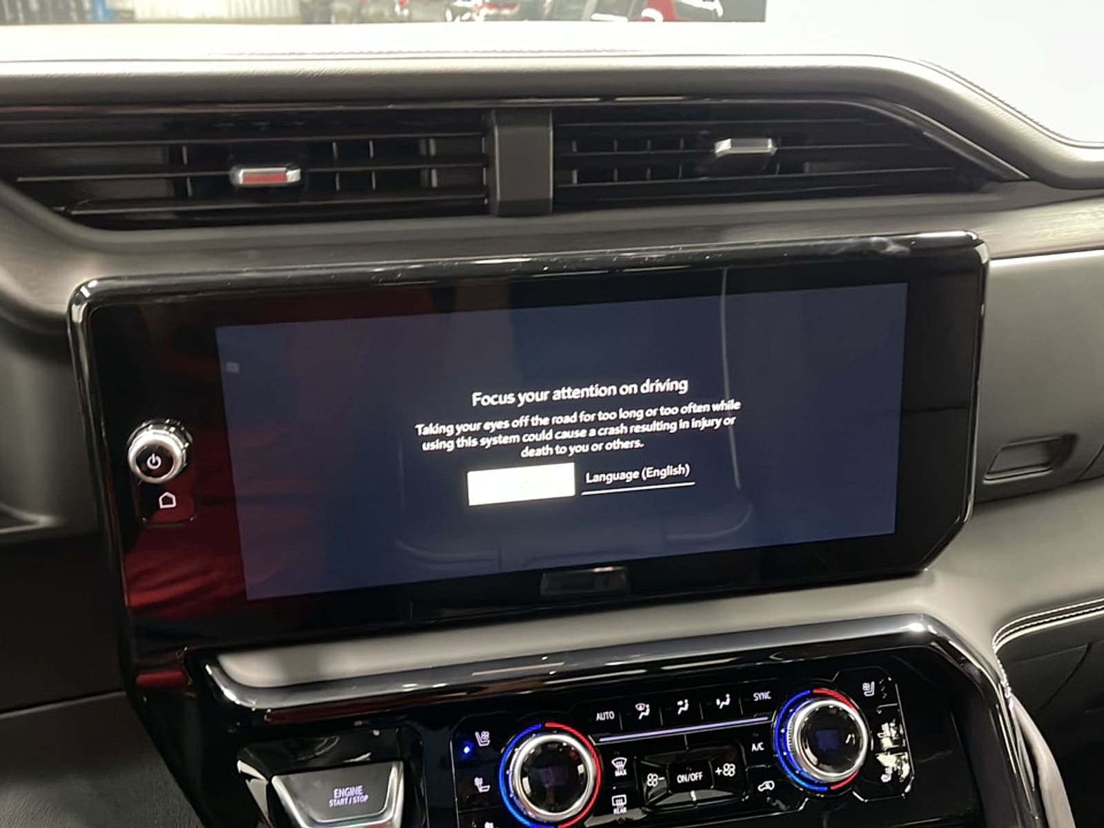 2026 GMC Sierra 1500 AT4X - Photo 8