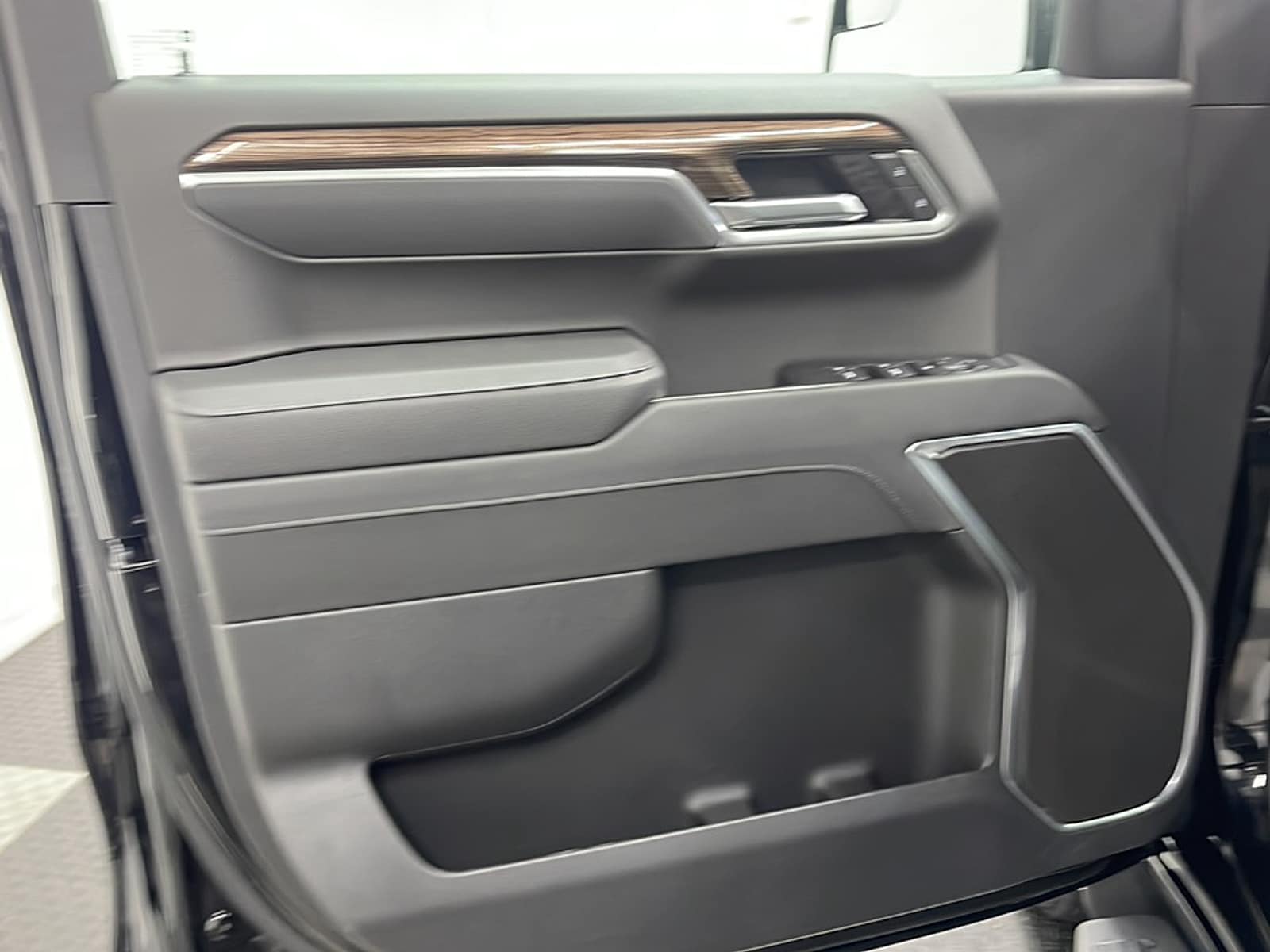 2026 Chevrolet Silverado 1500 LT - Photo 13