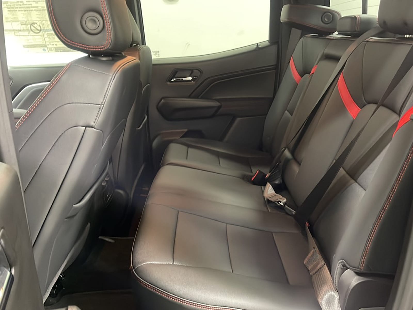 2026 Chevrolet Colorado Z71 - Photo 16
