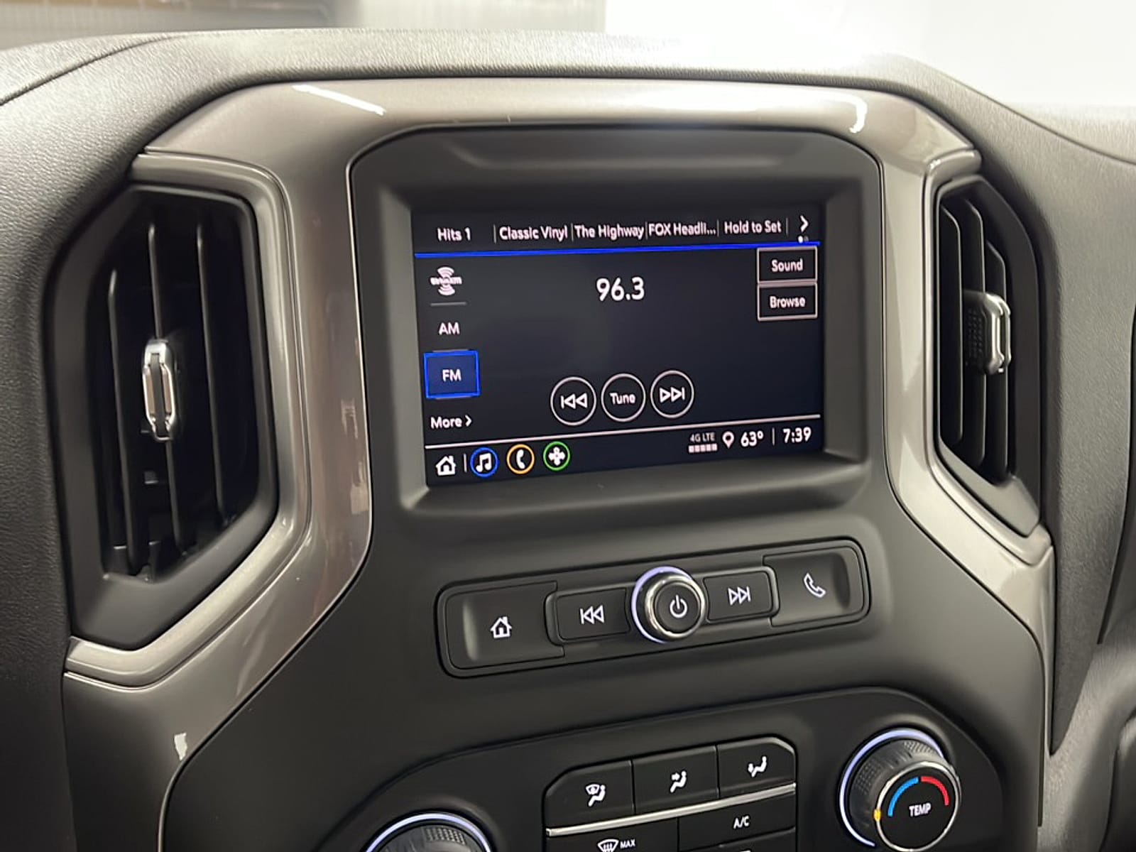 2026 Chevrolet Silverado 1500 Custom Trail Boss - Photo 8