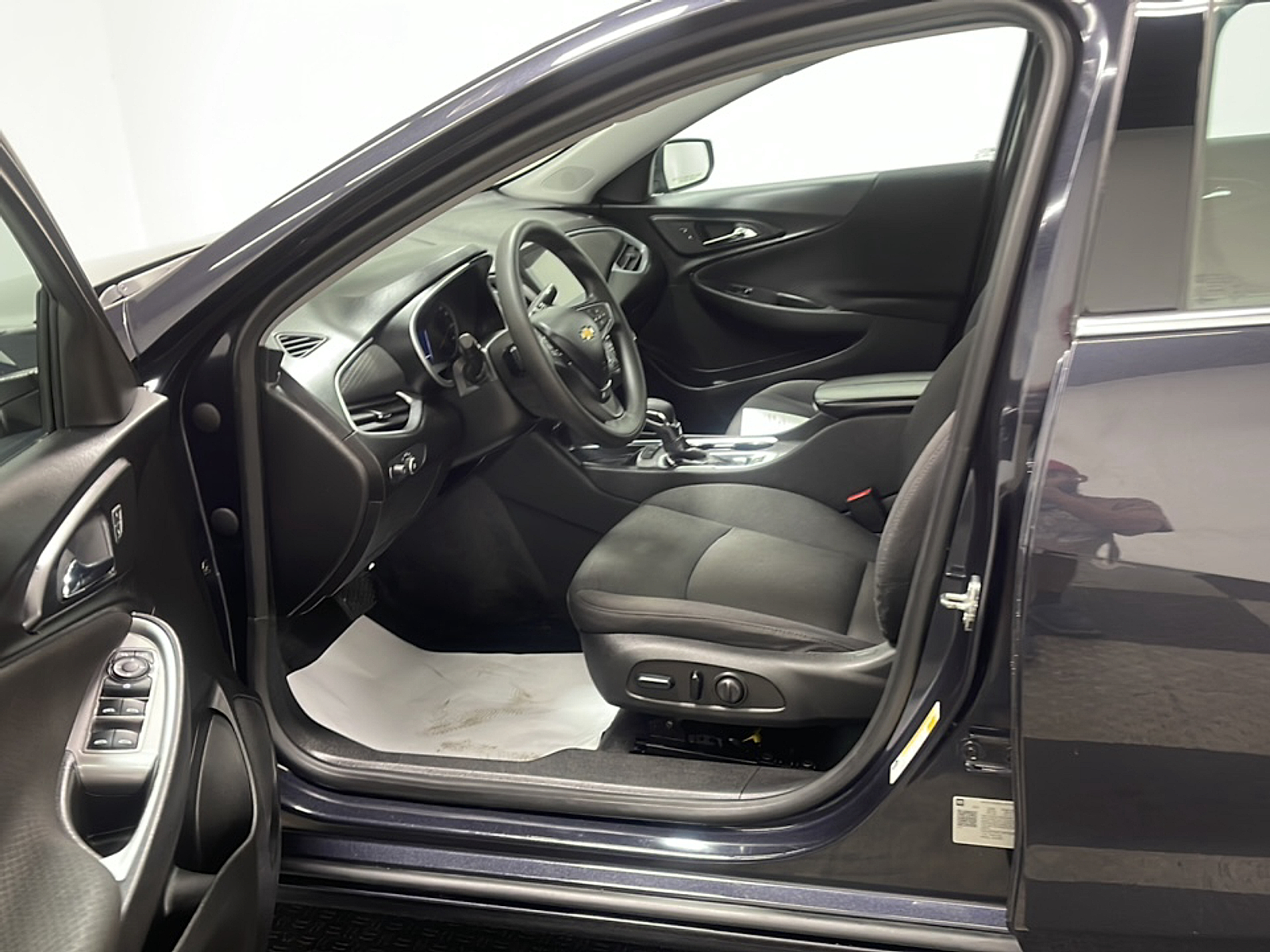 Used 2023 Chevrolet Malibu LT Sedan