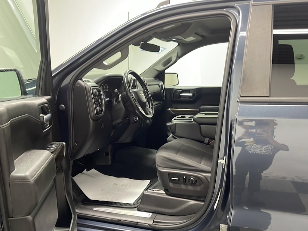 Used 2020 Chevrolet Silverado 1500 LT Truck Crew Cab