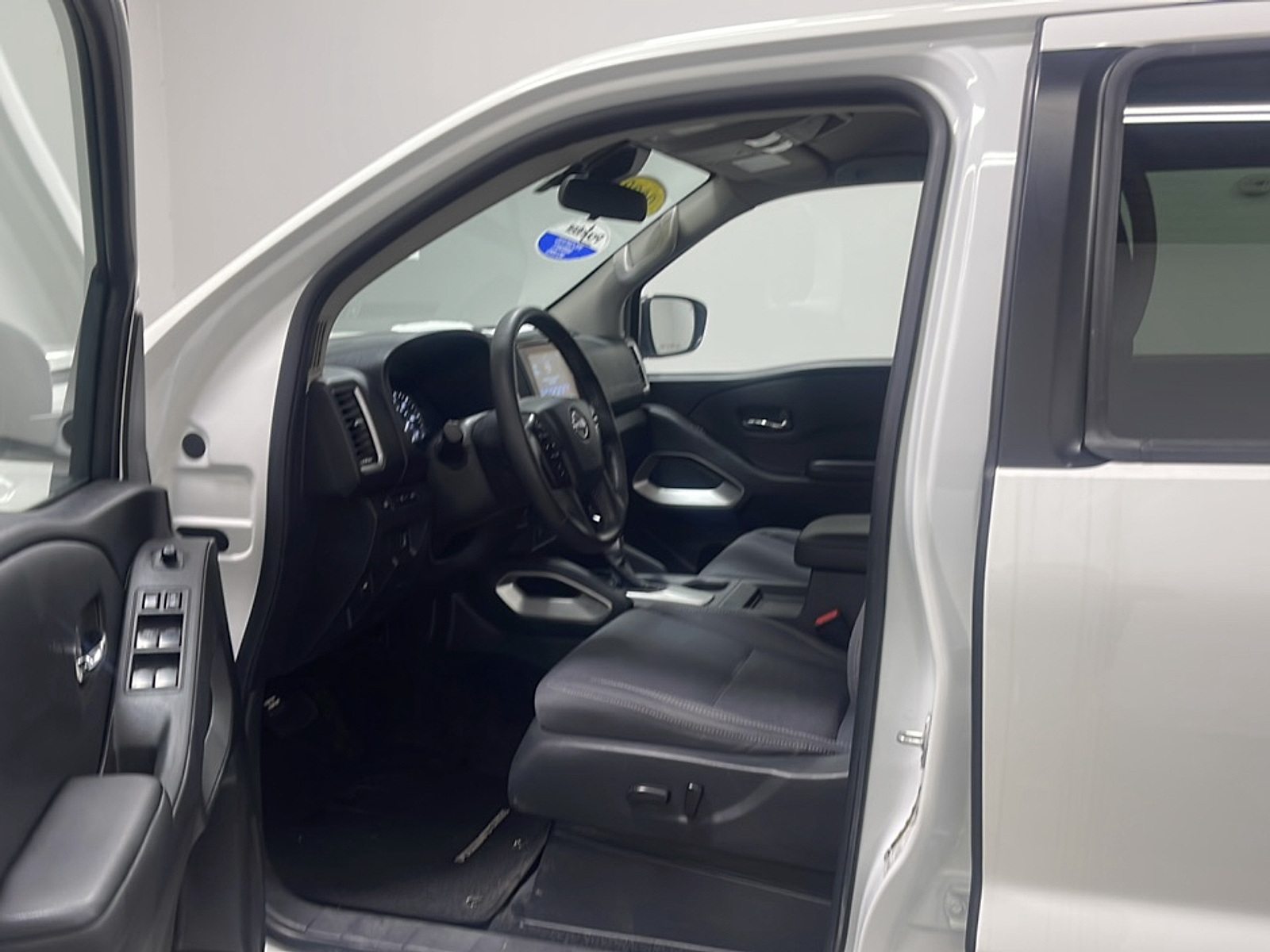 Used 2023 Nissan Frontier SV Truck Crew Cab