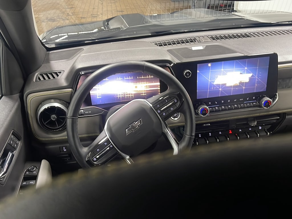 Used 2025 Chevrolet Colorado ZR2 Truck Crew Cab