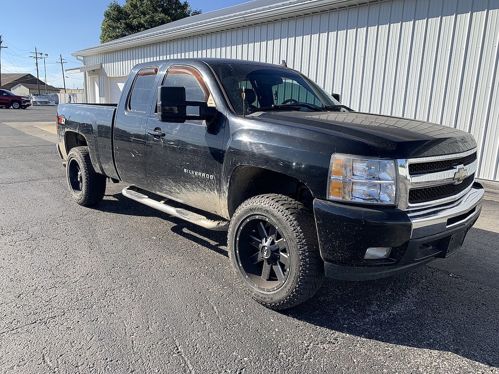 Used 2010 Chevrolet Silverado 1500 LT Truck Extended Cab