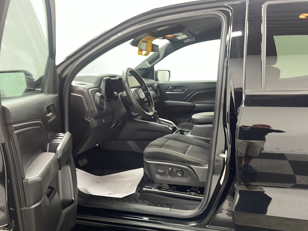 Used 2024 Chevrolet Colorado Trail Boss Truck Crew Cab