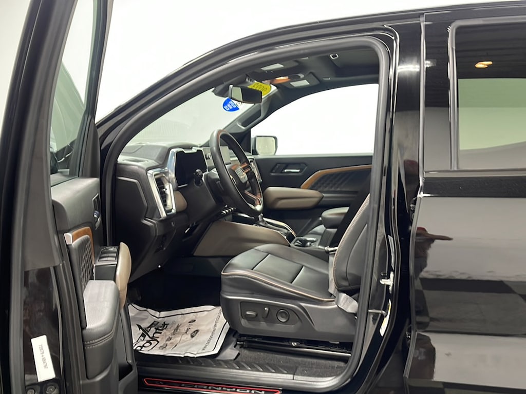 Used 2023 GMC Canyon Denali Truck Crew Cab