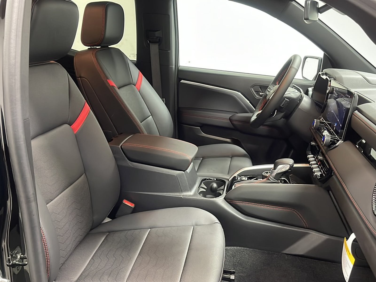 2026 Chevrolet Colorado Z71 - Photo 22