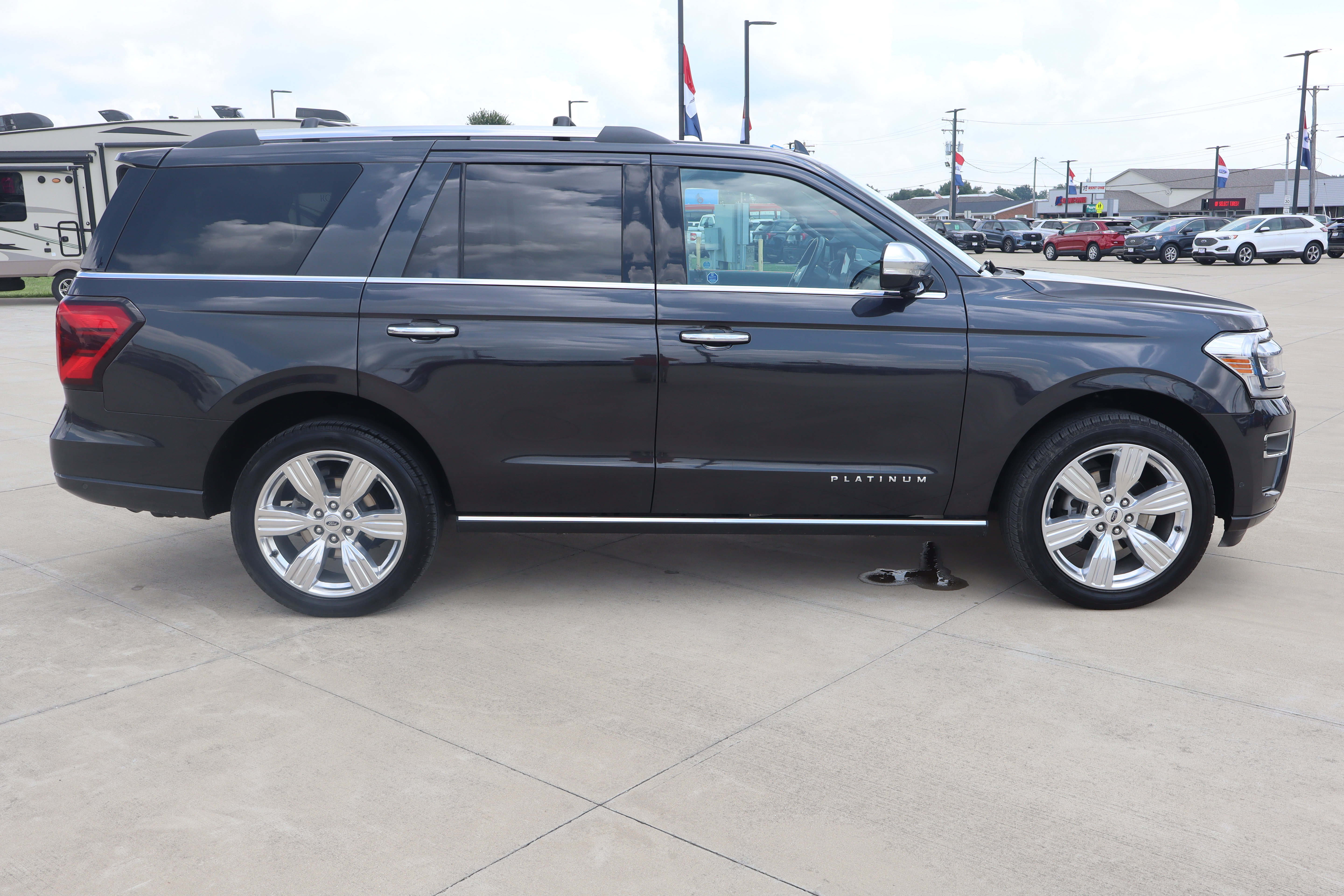 Used 2024 Ford Expedition Platinum SUV