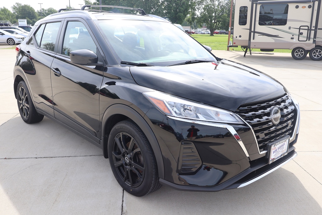 Used 2023 Nissan Kicks SV SUV