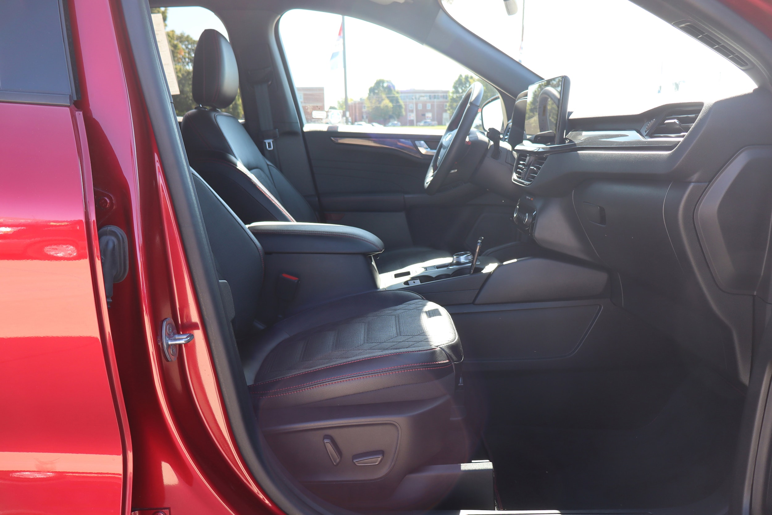 2023 Ford Escape ST-Line Elite - Photo 13