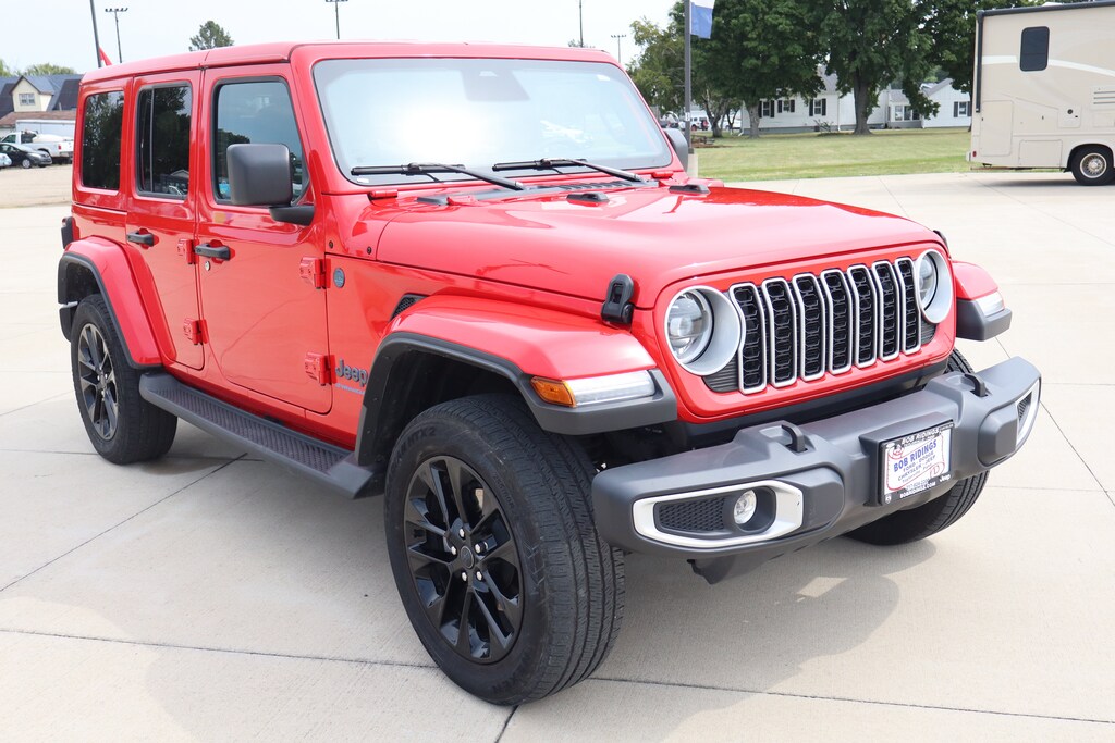 Used 2025 Jeep Wrangler 4xe Sahara SUV