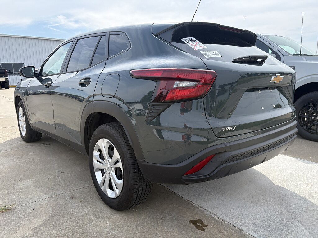 Used 2026 Chevrolet Trax LS SUV