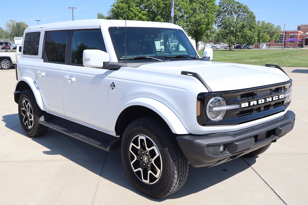 Used 2025 Ford Bronco Outer Banks SUV