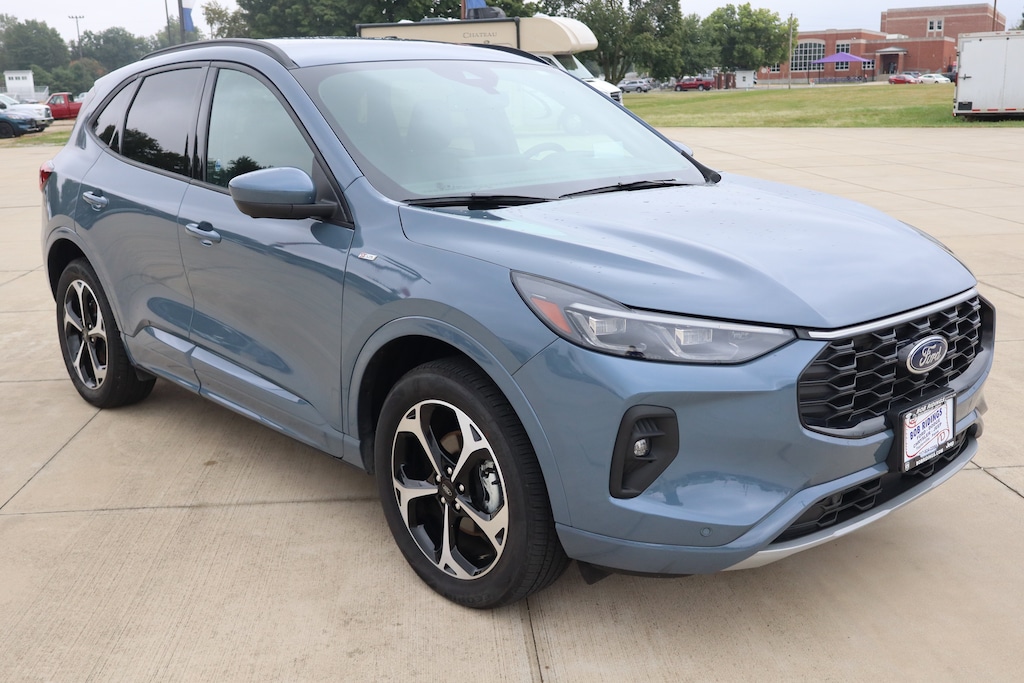 Used 2025 Ford Escape ST-Line Elite SUV