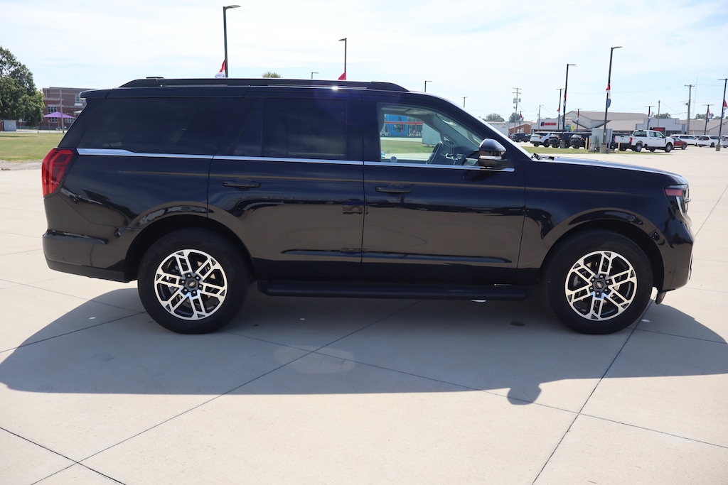 Used 2025 Ford Expedition Active SUV