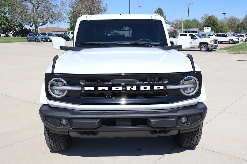 Used 2025 Ford Bronco Outer Banks SUV