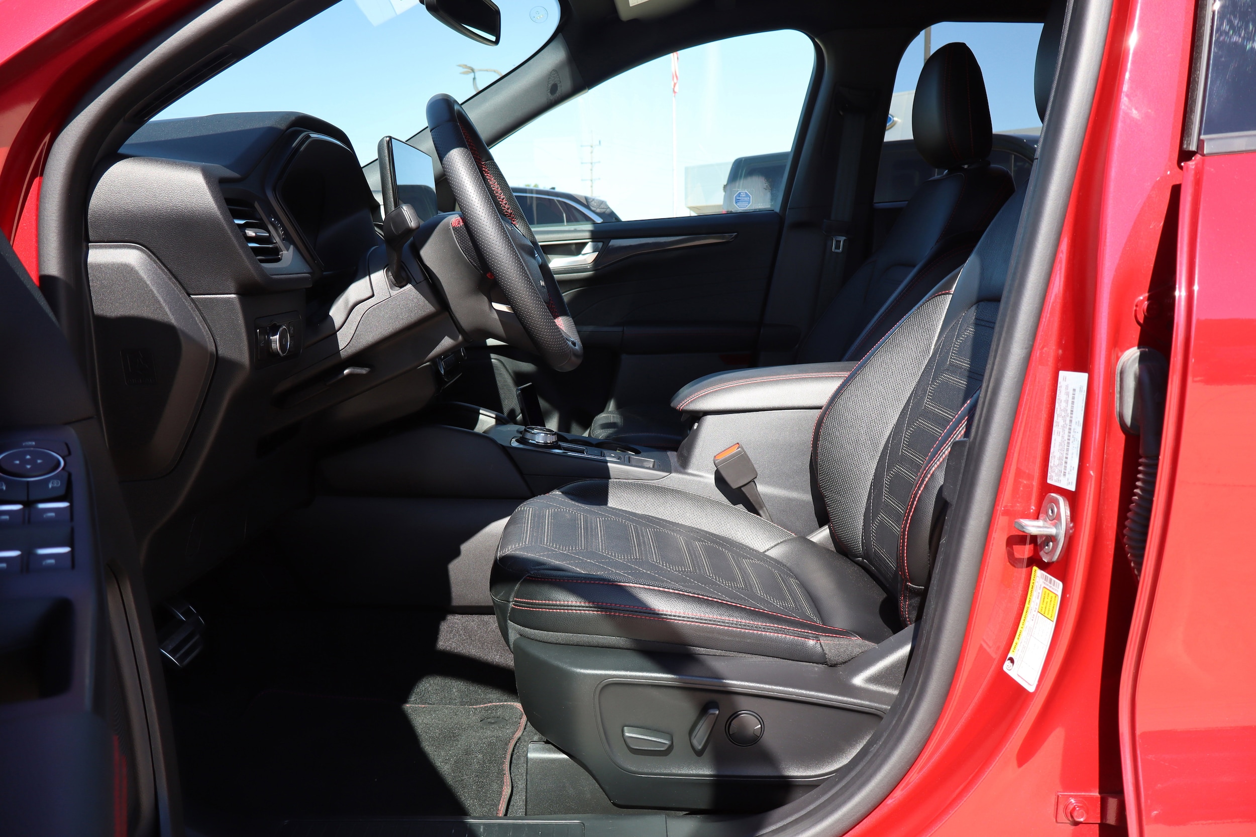 2023 Ford Escape ST-Line Elite - Photo 10
