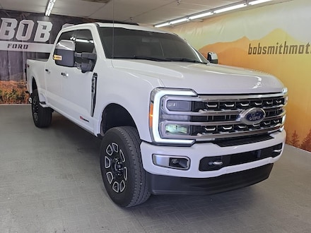 2023 Ford Super Duty F-350 SRW Platinum Truck