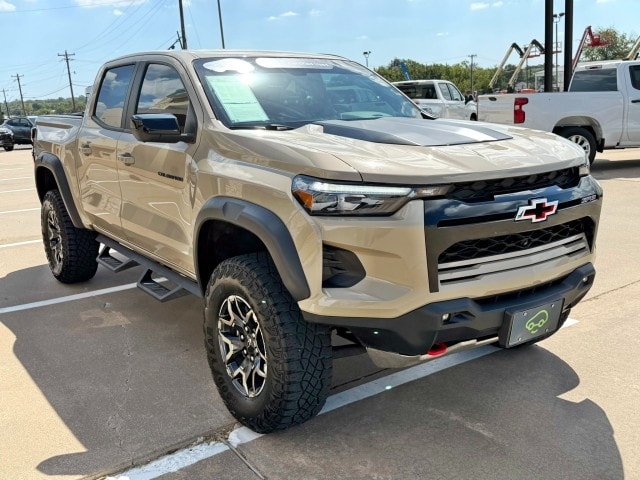 2024 Chevrolet Colorado ZR2 - Photo 7