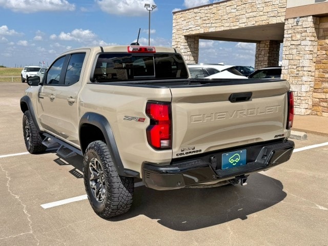 2024 Chevrolet Colorado ZR2 - Photo 3