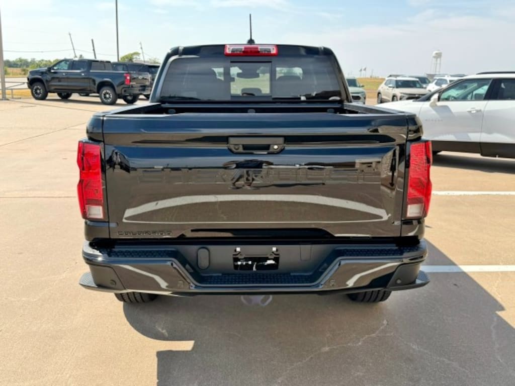 New 2026 Chevrolet Colorado WT Truck