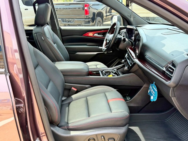 2025 Chevrolet Traverse RS - Photo 22