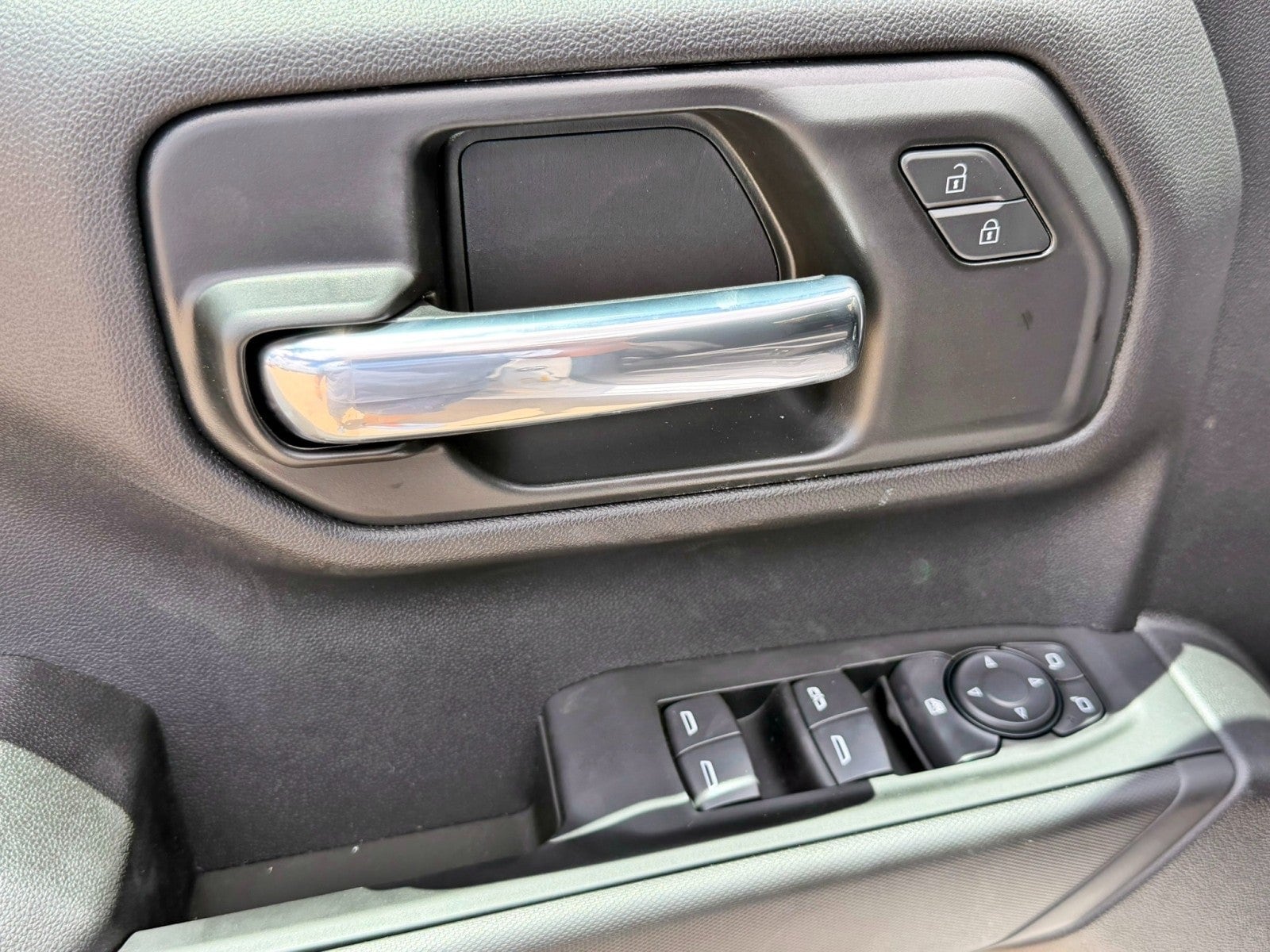 2026 Chevrolet Silverado 1500 Custom - Photo 34