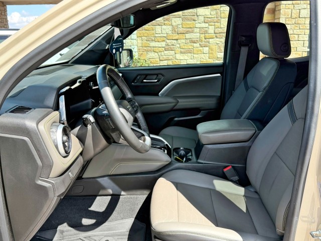 2024 Chevrolet Colorado ZR2 - Photo 15