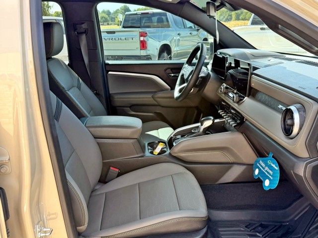 2024 Chevrolet Colorado ZR2 - Photo 22