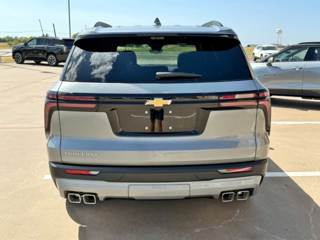 New 2027 Chevrolet Traverse LT SUV