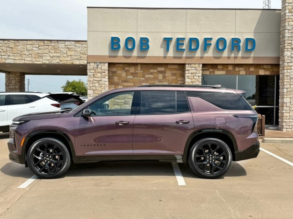 Used 2025 Chevrolet Traverse RS SUV