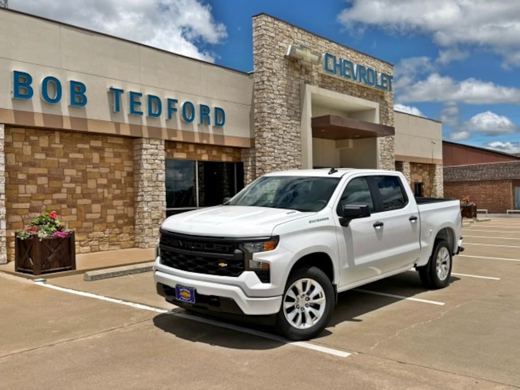 New 2026 Chevrolet Silverado 1500 Custom Truck