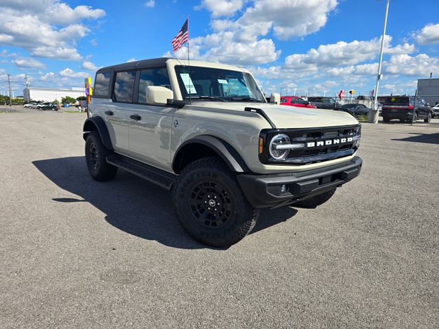 New 2026 Ford Bronco Outer Banks SUV