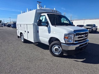 2027 Ford E-350 Cutaway Base Cab/Chassis