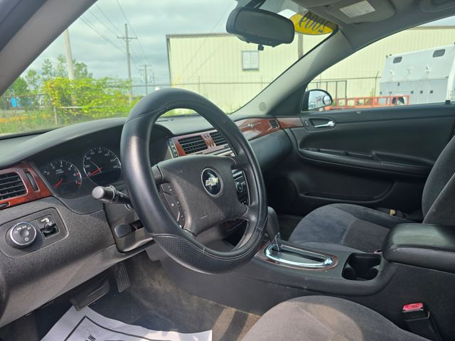 2009 Chevrolet Impala LT - Photo 11