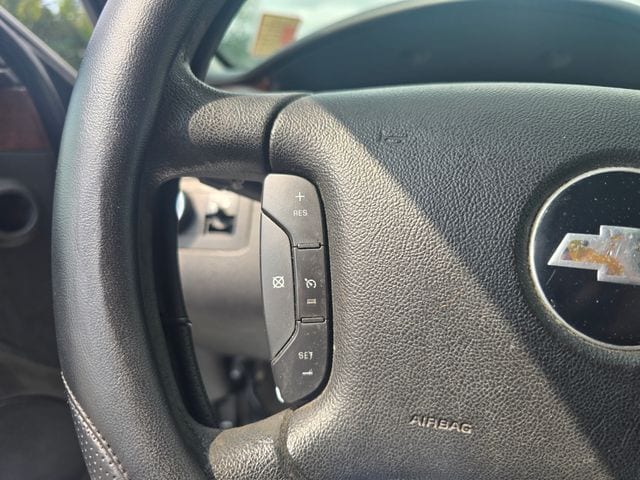 2009 Chevrolet Impala LT - Photo 17