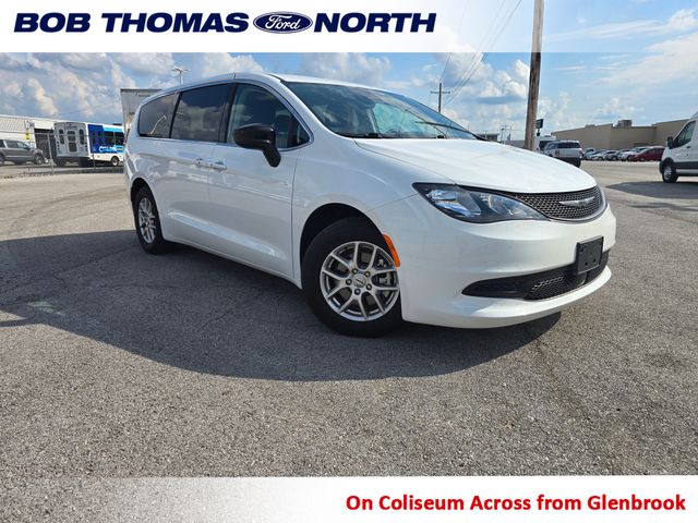 2024 Chrysler Voyager